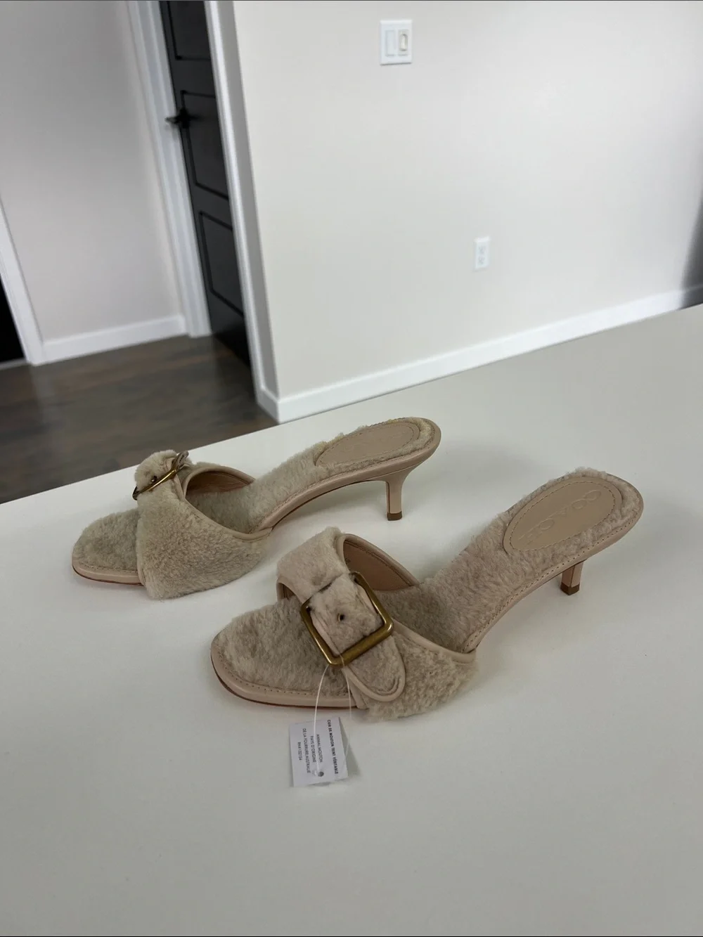 Coach shearling buckle open toe mule sandals natural cream 8.5